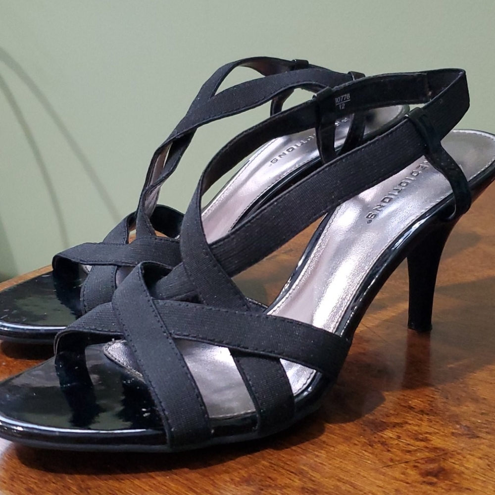 Shoes - Picture 2 of 3